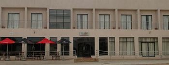 Hotel Labama Γκαμπορόνε Εξωτερικό φωτογραφία