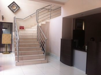 Hotel Labama Γκαμπορόνε Εξωτερικό φωτογραφία